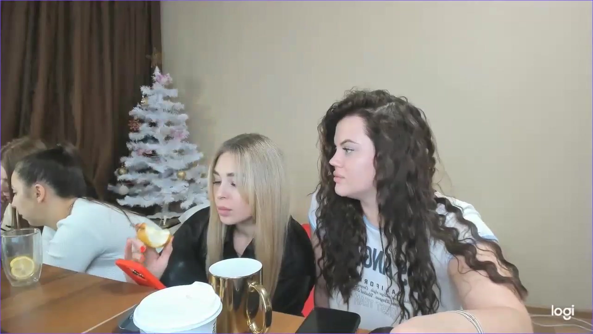 Gallery image thumbnail from StefaniNell's myfreecams stream on, 12/18/2023, 12:15 image 7 of 20