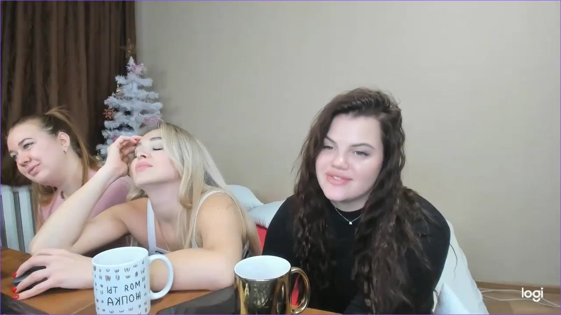 Gallery image thumbnail from StefaniNell's myfreecams stream on, 12/19/2023, 11:06 image 20 of 20