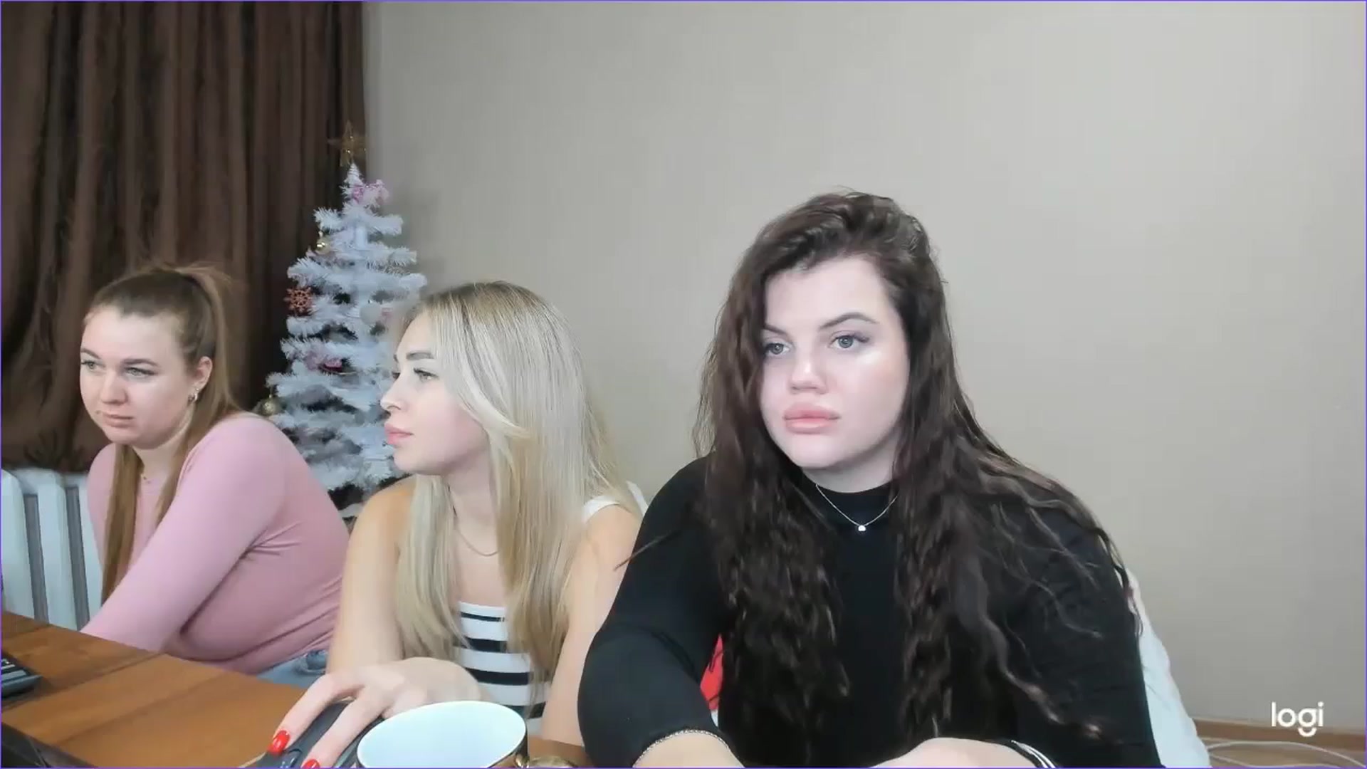 Gallery image thumbnail from StefaniNell's myfreecams stream on, 12/19/2023, 11:32 image 12 of 20