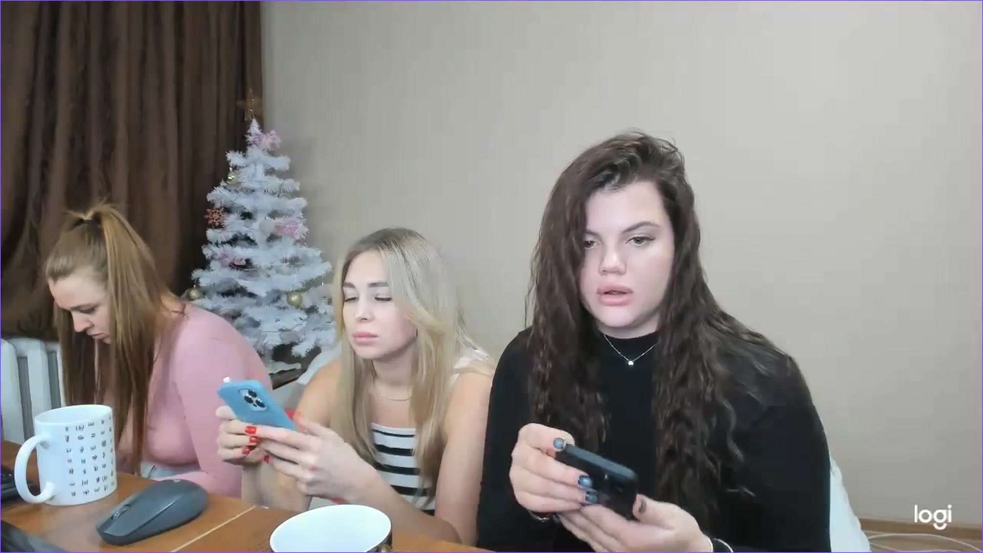 Gallery image thumbnail from StefaniNell's myfreecams stream on, 12/19/2023, 11:32 image 4 of 20