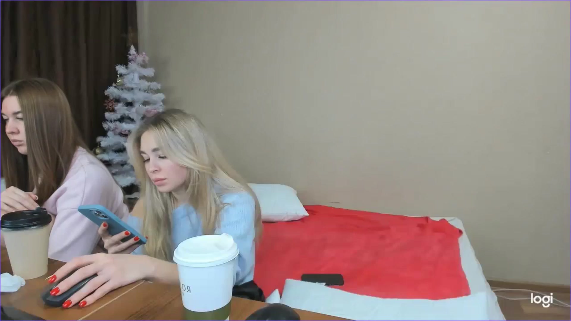 Gallery image thumbnail from StefaniNell's myfreecams stream on, 12/20/2023, 09:16 image 17 of 20