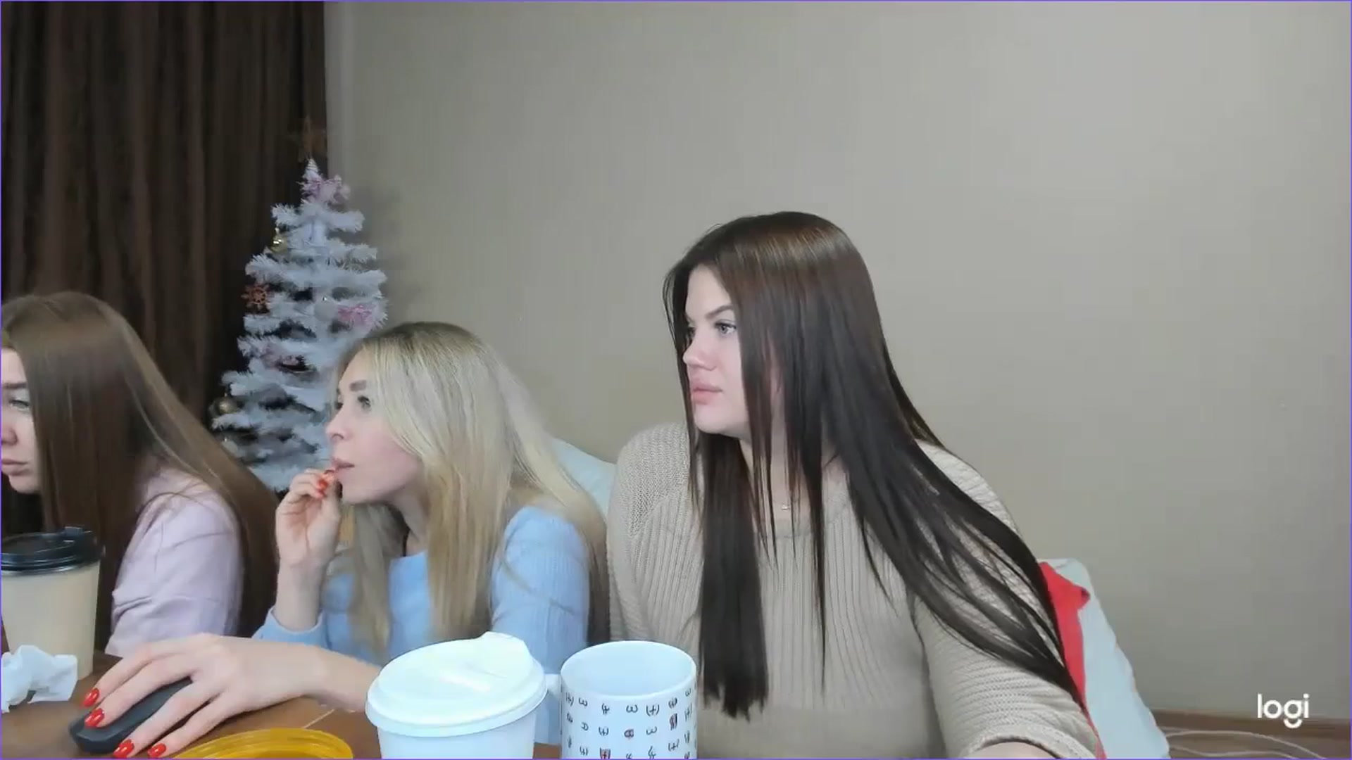 Gallery image thumbnail from StefaniNell's myfreecams stream on, 12/20/2023, 09:16 image 9 of 20