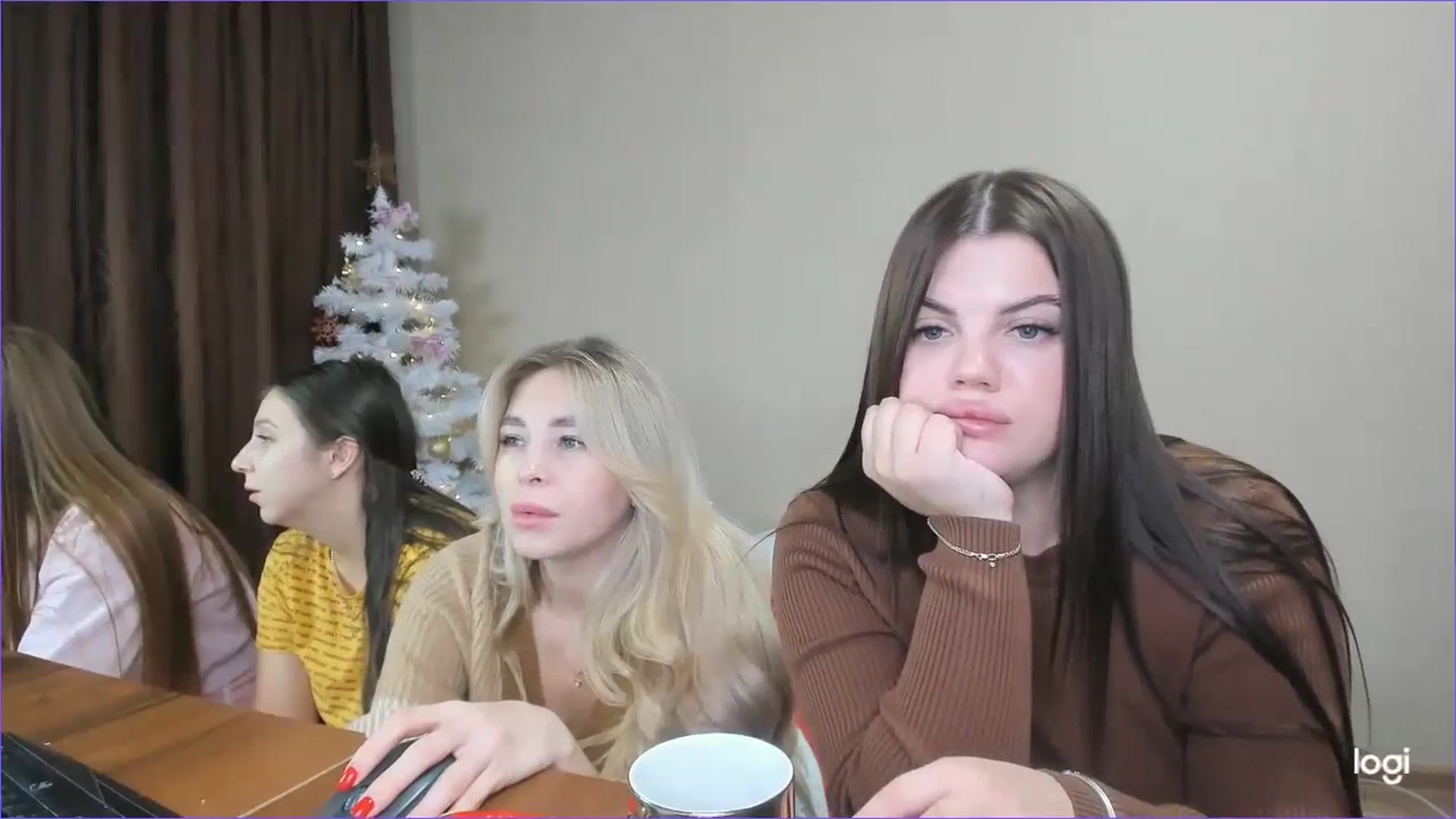 Gallery image thumbnail from StefaniNell's myfreecams stream on, 12/23/2023, 11:59 image 20 of 20