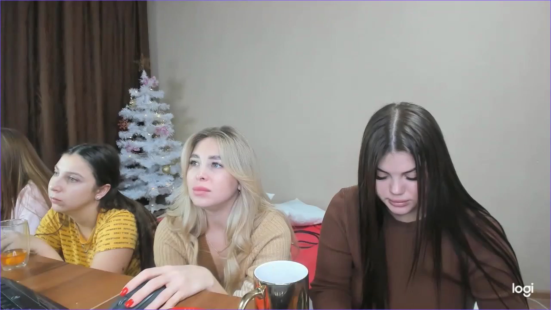 Gallery image thumbnail from StefaniNell's myfreecams stream on, 12/23/2023, 11:59 image 18 of 20
