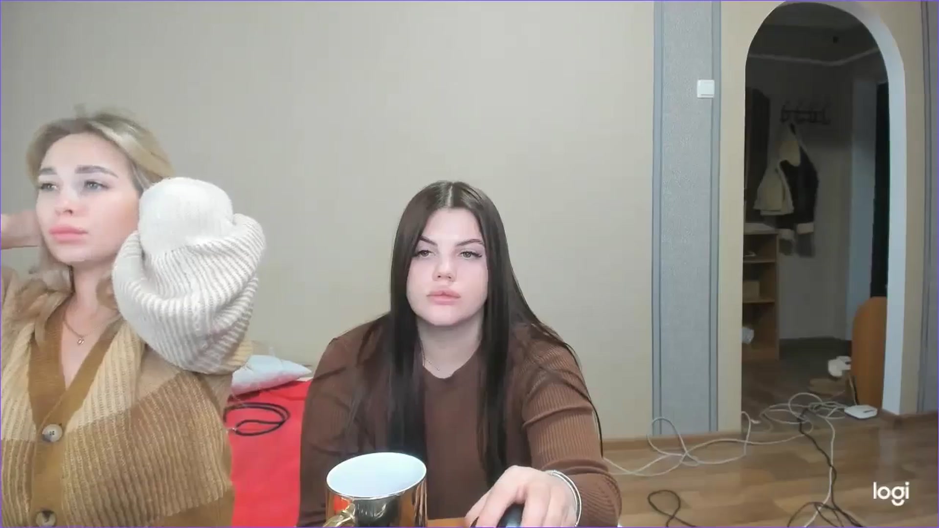 Gallery image thumbnail from StefaniNell's myfreecams stream on, 12/23/2023, 11:59 image 10 of 20