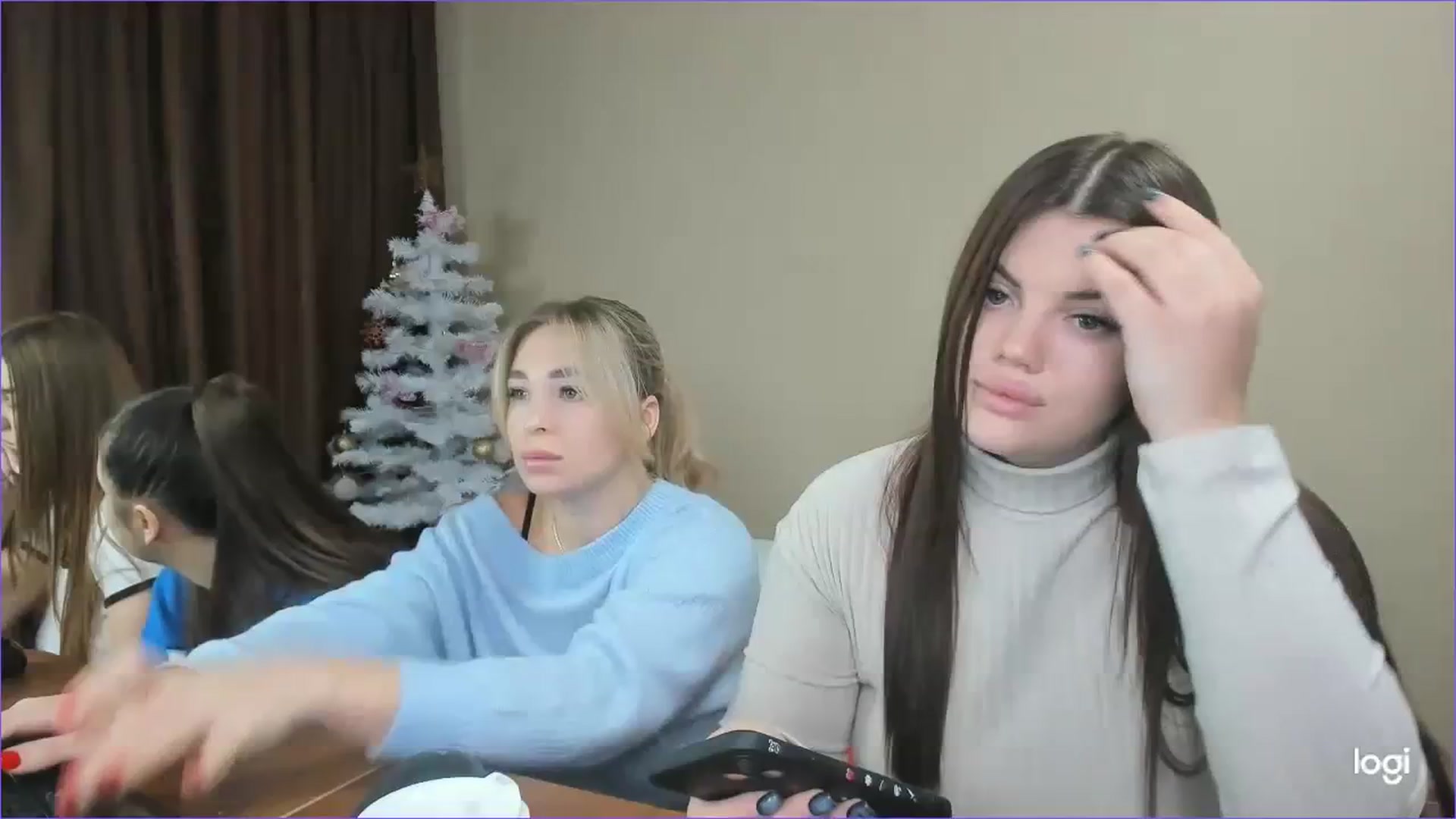Gallery image thumbnail from StefaniNell's myfreecams stream on, 12/24/2023, 08:40 image 2 of 20