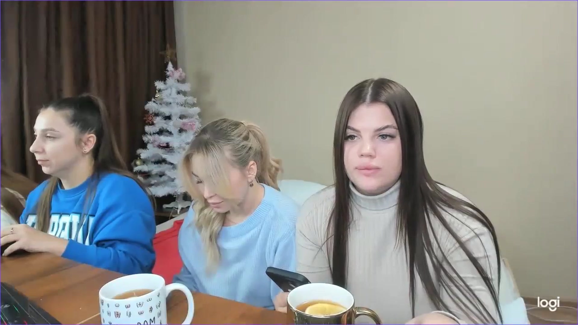 Gallery image thumbnail from StefaniNell's myfreecams stream on, 12/24/2023, 10:03 image 14 of 20