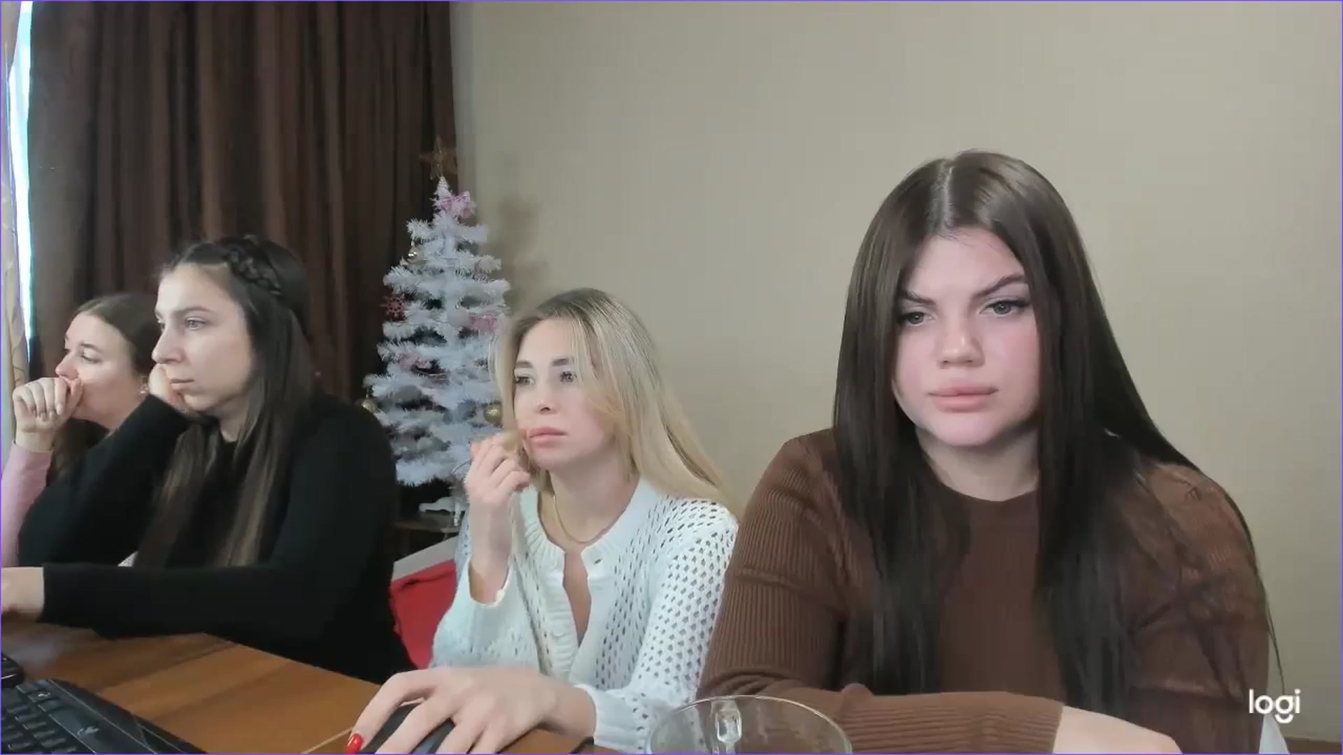 Gallery image thumbnail from StefaniNell's myfreecams stream on, 12/26/2023, 10:26 image 12 of 20