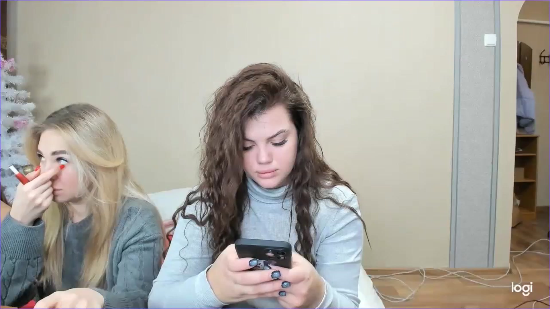 Gallery image thumbnail from StefaniNell's myfreecams stream on, 12/27/2023, 09:03 image 1 of 20