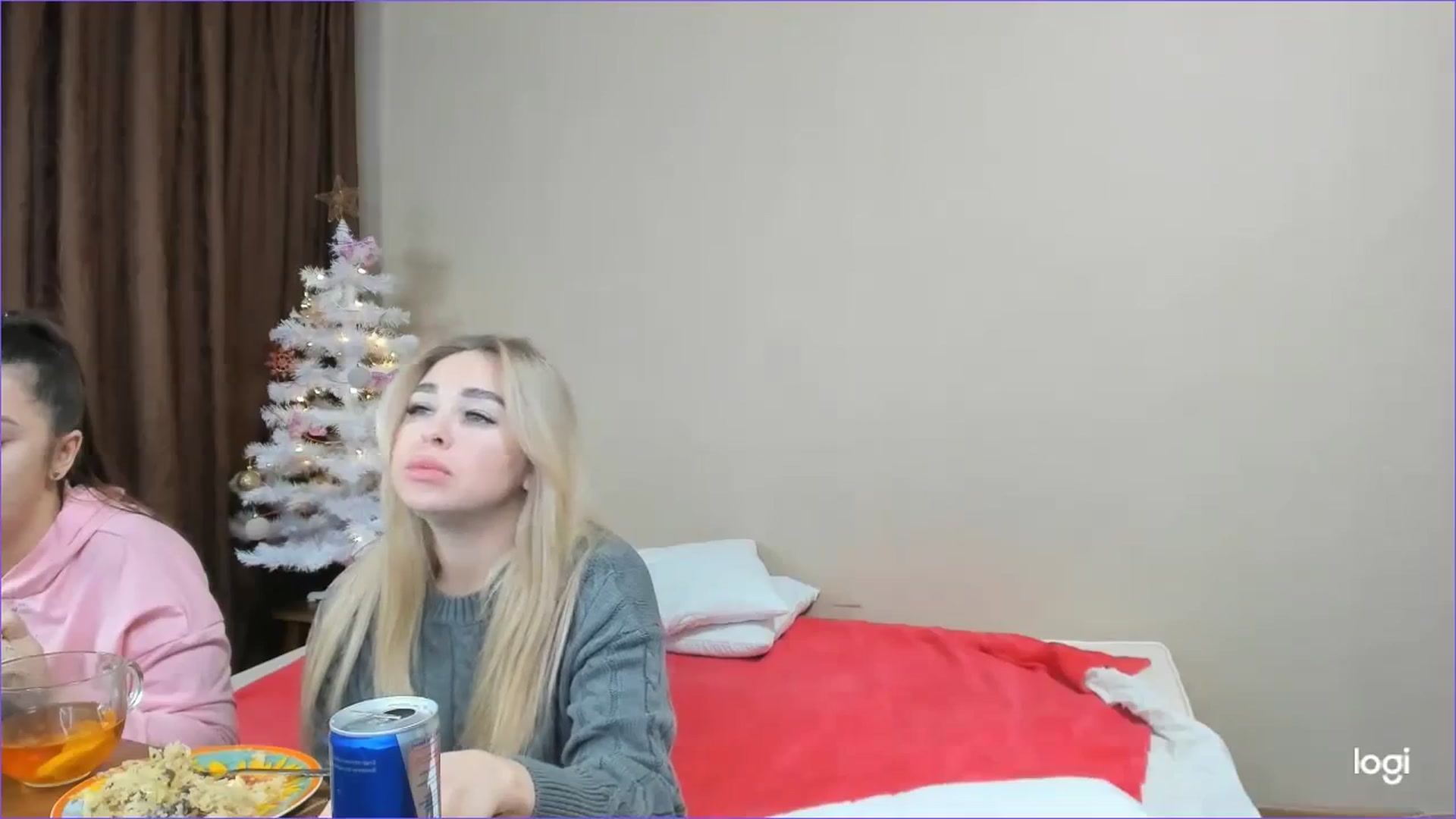 Gallery image thumbnail from StefaniNell's myfreecams stream on, 12/27/2023, 10:07 image 5 of 20