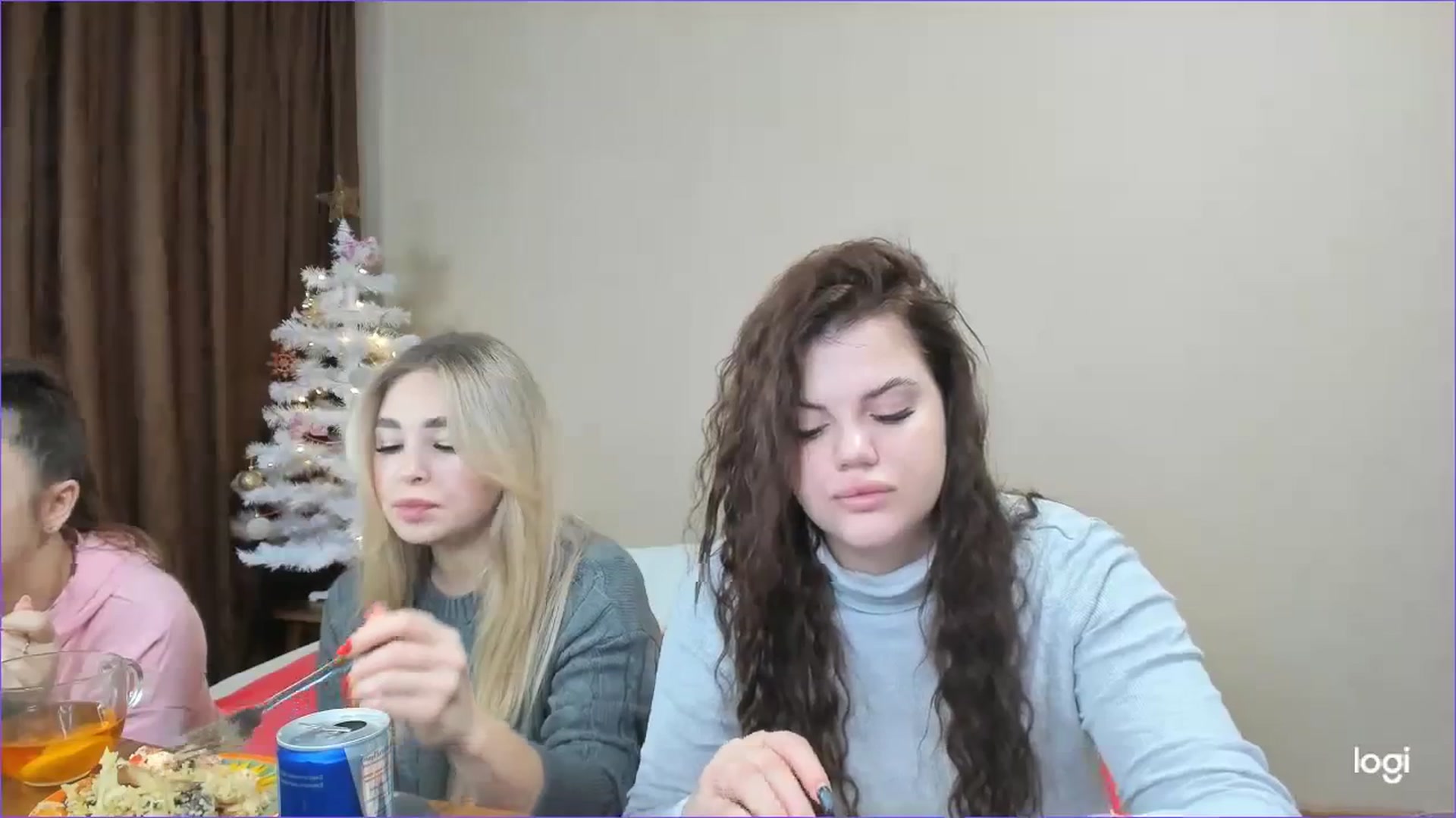 Gallery image thumbnail from StefaniNell's myfreecams stream on, 12/27/2023, 10:07 image 4 of 20