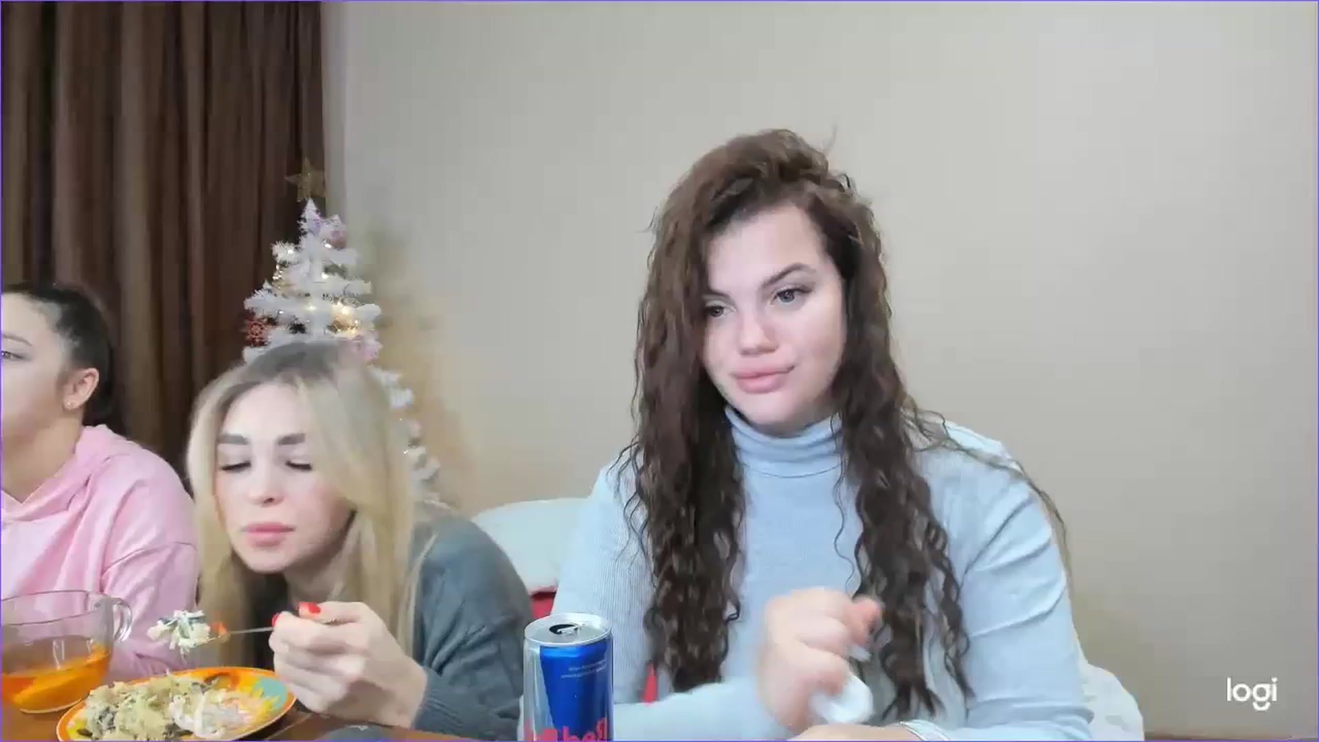 Gallery image thumbnail from StefaniNell's myfreecams stream on, 12/27/2023, 10:07 image 6 of 20
