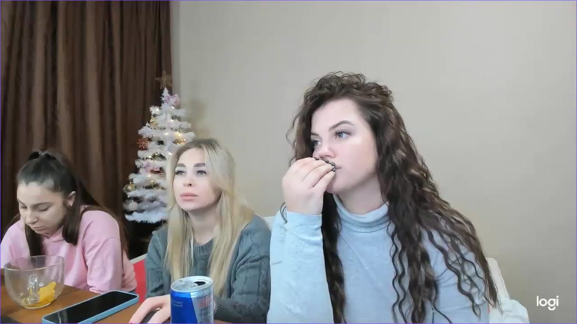 Gallery image thumbnail from StefaniNell's myfreecams stream on, 12/27/2023, 10:07 image 15 of 20