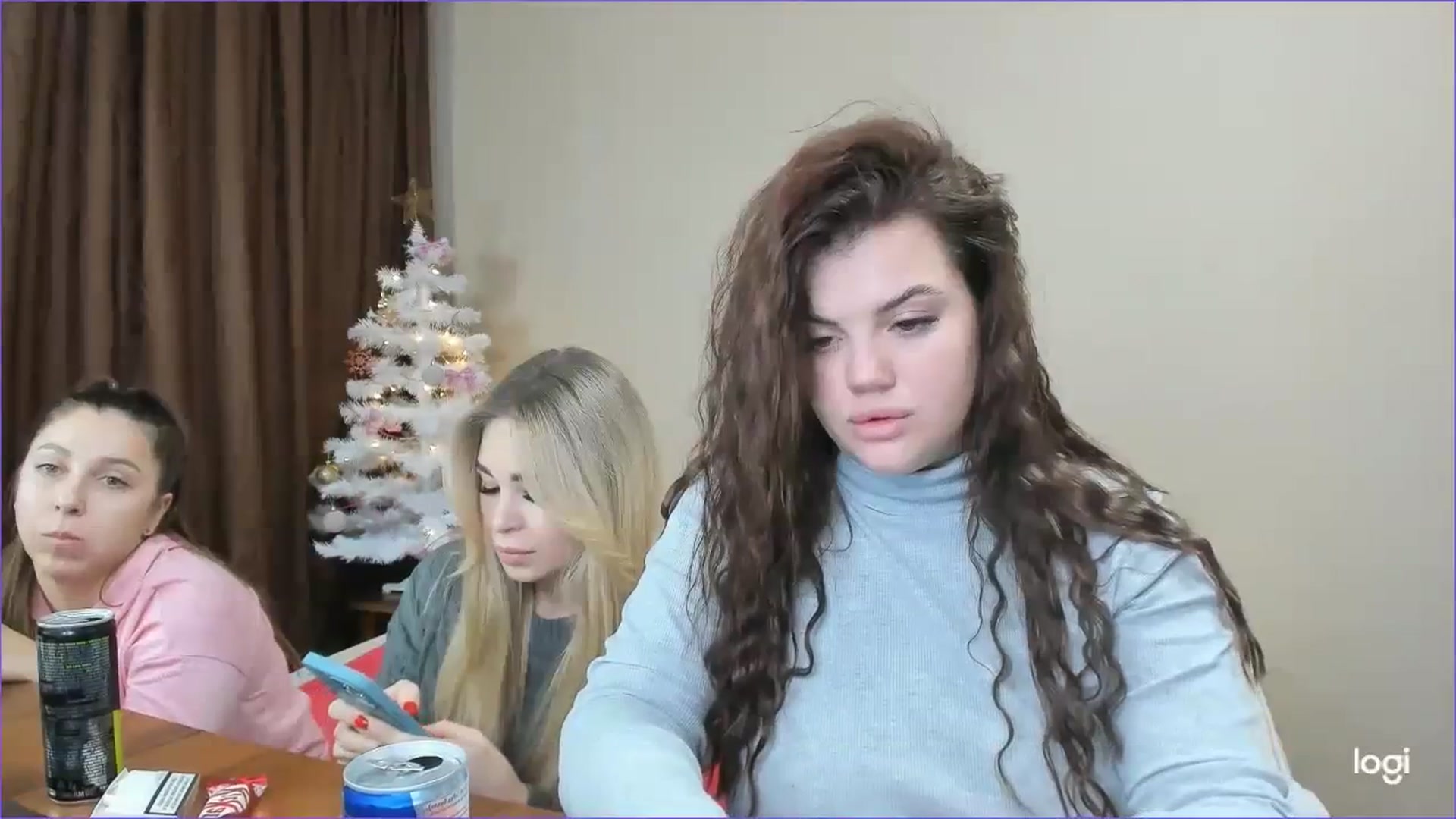 Gallery image thumbnail from StefaniNell's myfreecams stream on, 12/27/2023, 10:54 image 10 of 20