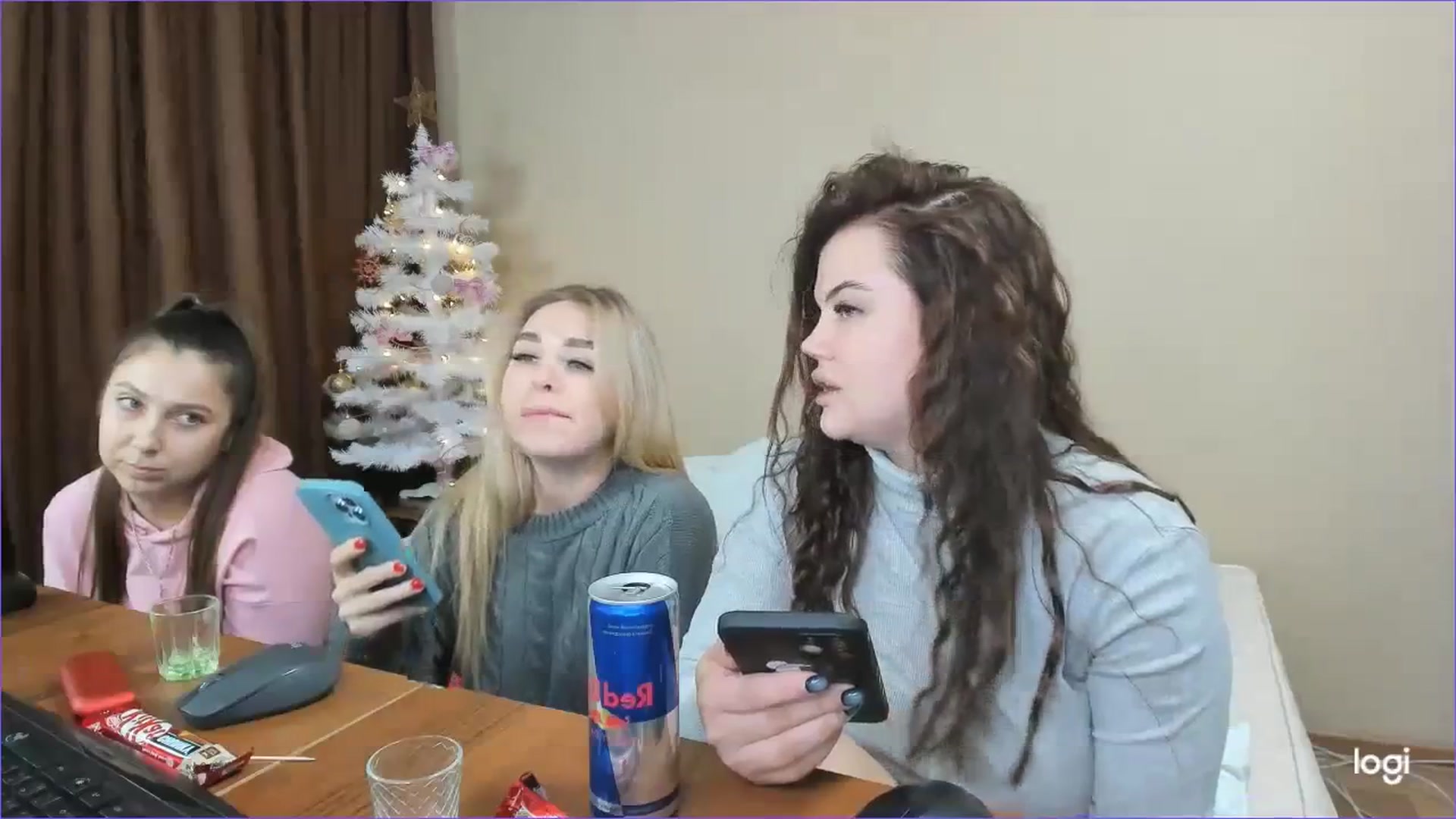Gallery image thumbnail from StefaniNell's myfreecams stream on, 12/27/2023, 12:02 image 10 of 20