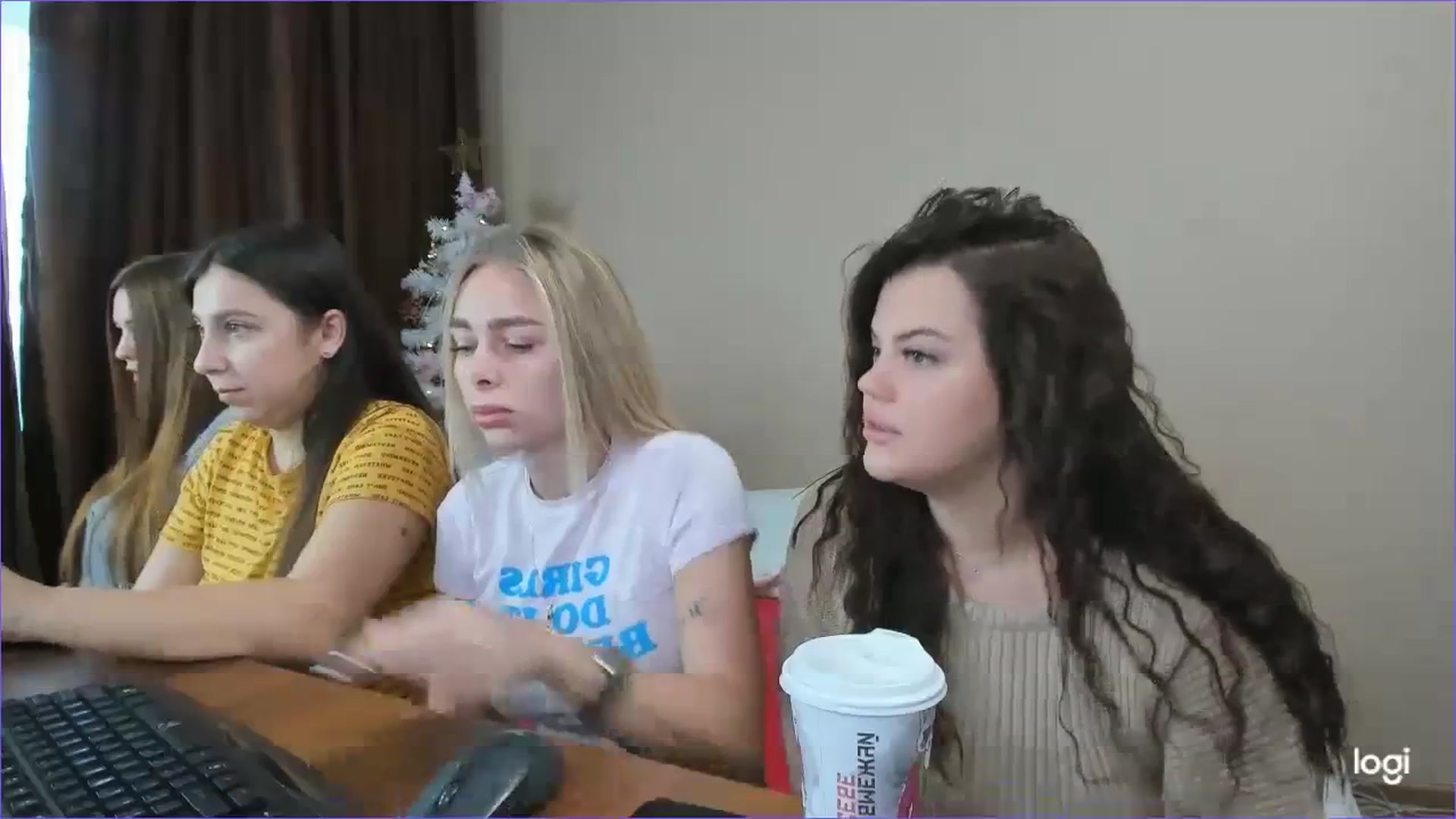 Gallery image thumbnail from StefaniNell's myfreecams stream on, 12/28/2023, 08:48 image 3 of 20