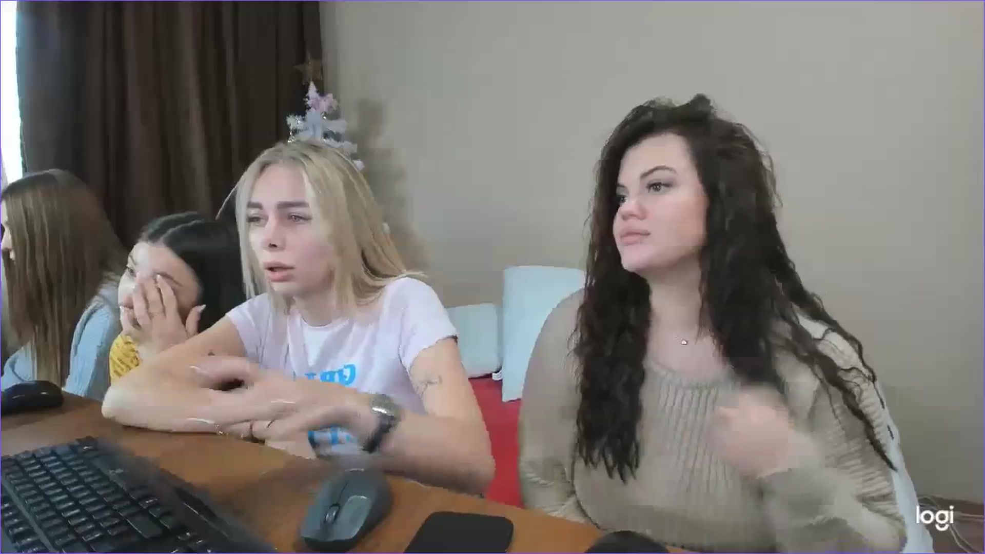 Gallery image thumbnail from StefaniNell's myfreecams stream on, 12/28/2023, 09:24 image 4 of 20