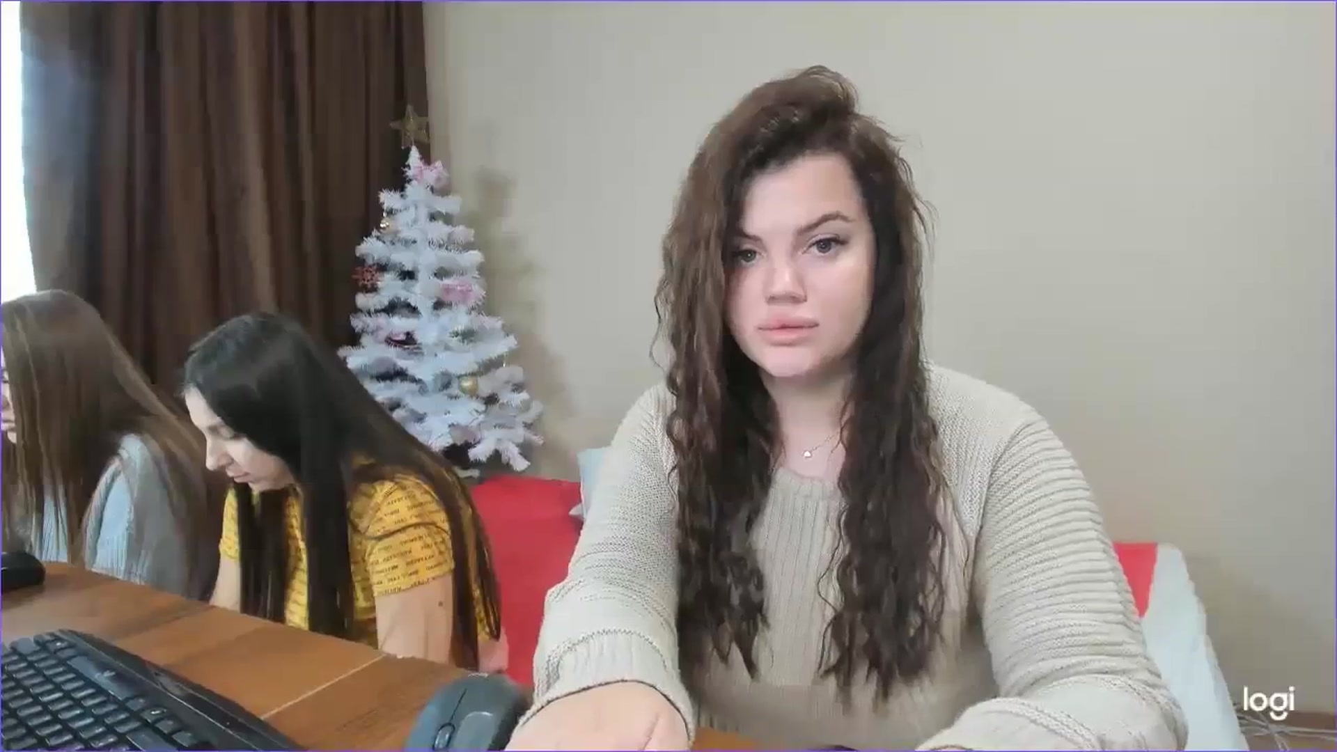 Gallery image thumbnail from StefaniNell's myfreecams stream on, 12/28/2023, 09:53 image 3 of 20
