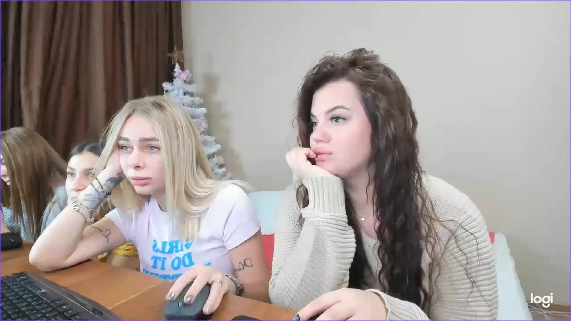 Gallery image thumbnail from StefaniNell's myfreecams stream on, 12/28/2023, 09:53 image 12 of 20
