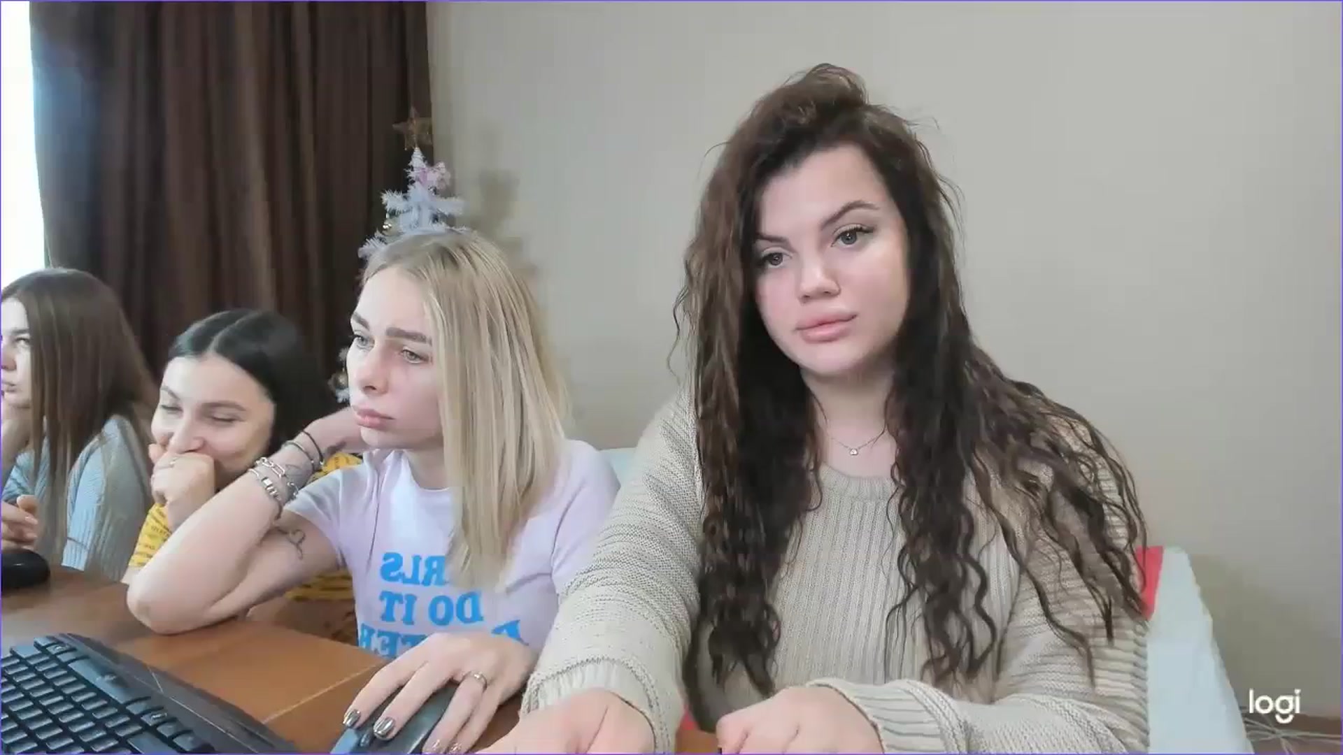 Gallery image thumbnail from StefaniNell's myfreecams stream on, 12/28/2023, 09:53 image 5 of 20