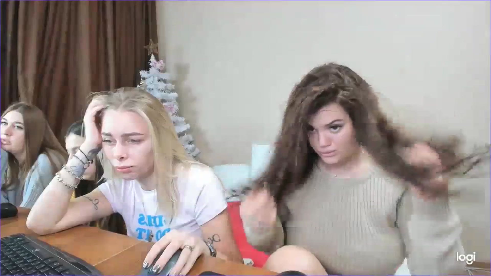 Gallery image thumbnail from StefaniNell's myfreecams stream on, 12/28/2023, 09:53 image 18 of 20