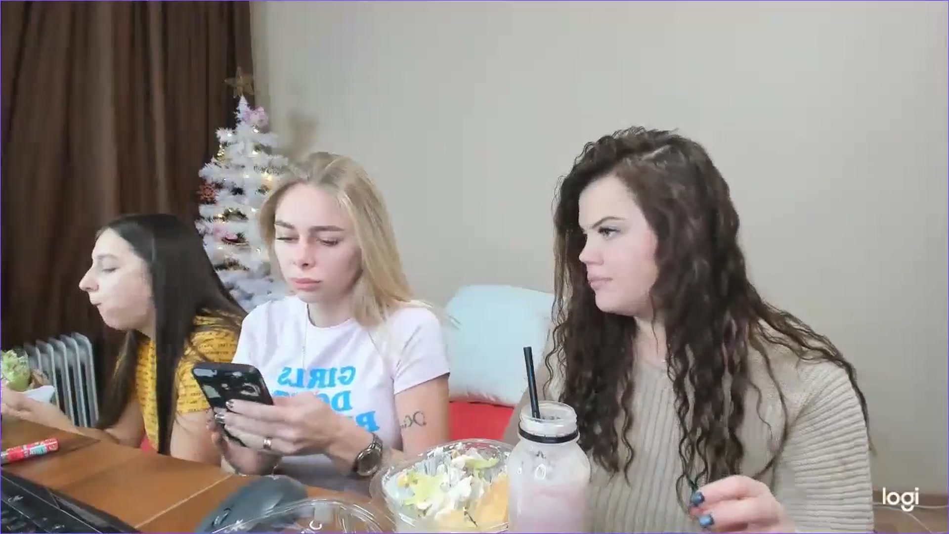 Gallery image thumbnail from StefaniNell's myfreecams stream on, 12/28/2023, 10:44 image 5 of 20