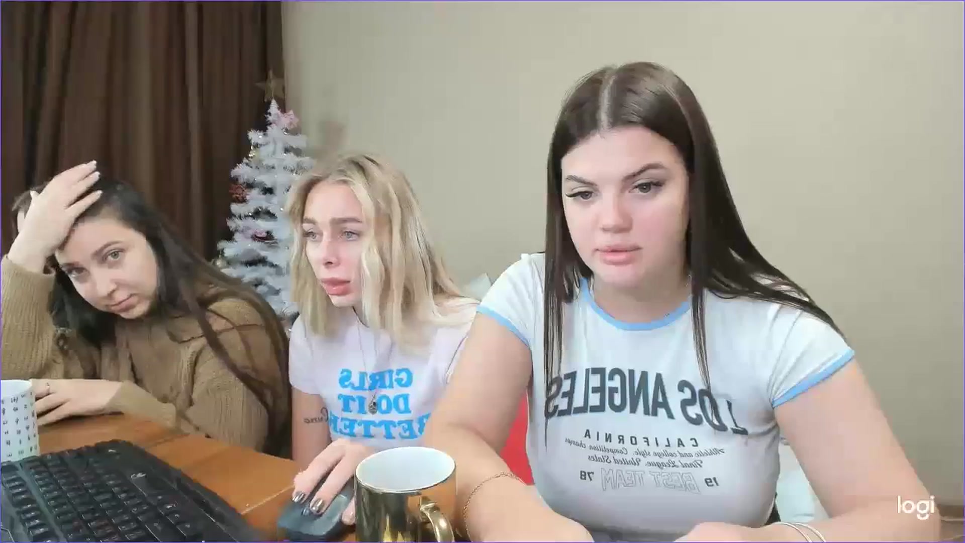 Gallery image thumbnail from StefaniNell's myfreecams stream on, 12/29/2023, 10:17 image 10 of 20