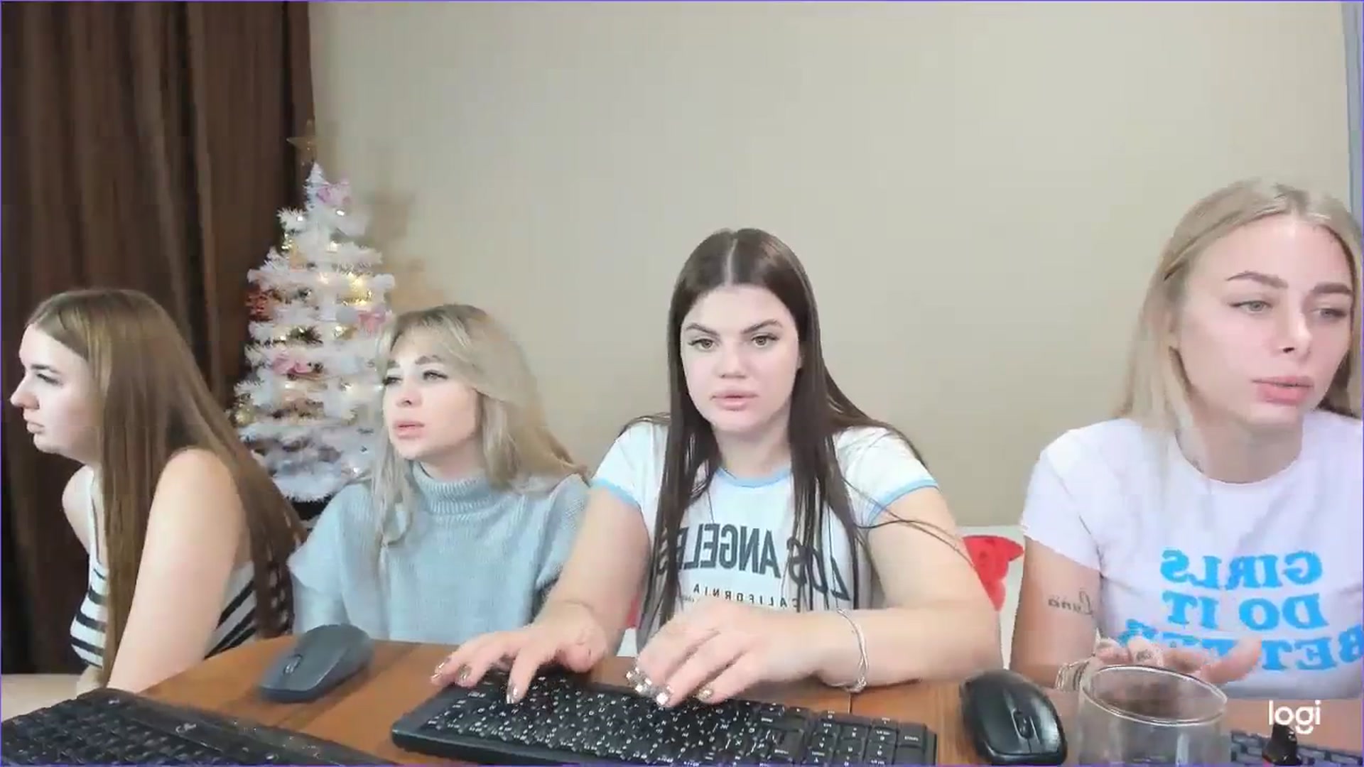 Gallery image thumbnail from StefaniNell's myfreecams stream on, 12/30/2023, 11:51 image 15 of 20