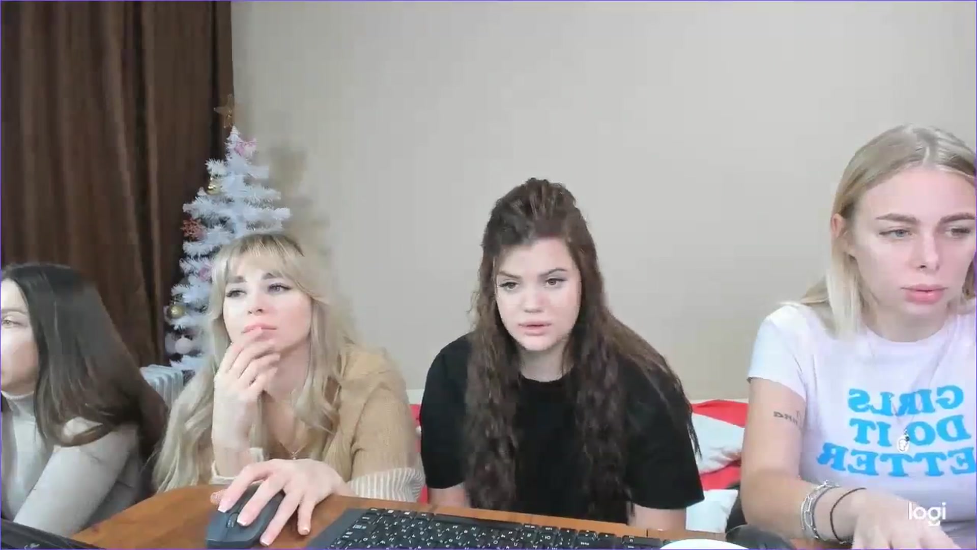 Gallery image thumbnail from StefaniNell's myfreecams stream on, 12/31/2023, 09:49 image 13 of 20