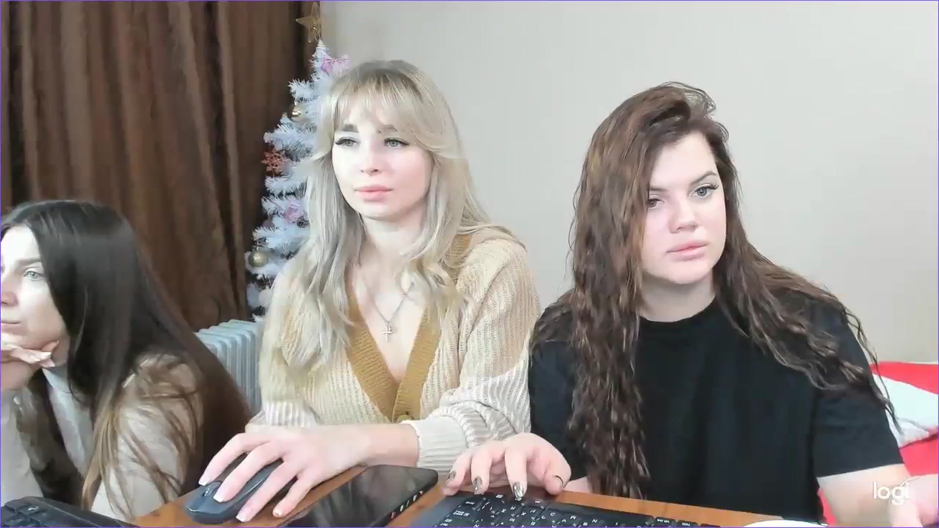 Gallery image thumbnail from StefaniNell's myfreecams stream on, 12/31/2023, 09:49 image 4 of 20