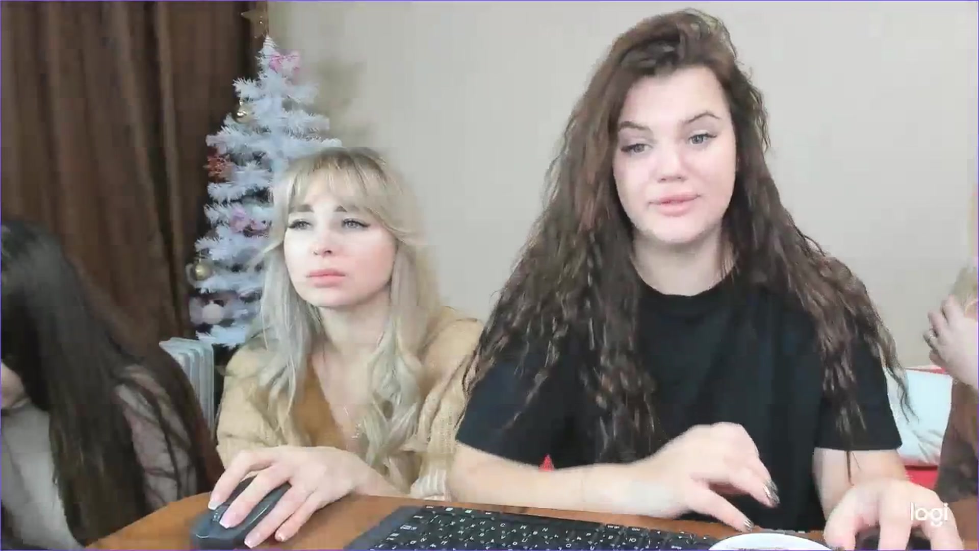 Gallery image thumbnail from StefaniNell's myfreecams stream on, 12/31/2023, 09:49 image 2 of 20