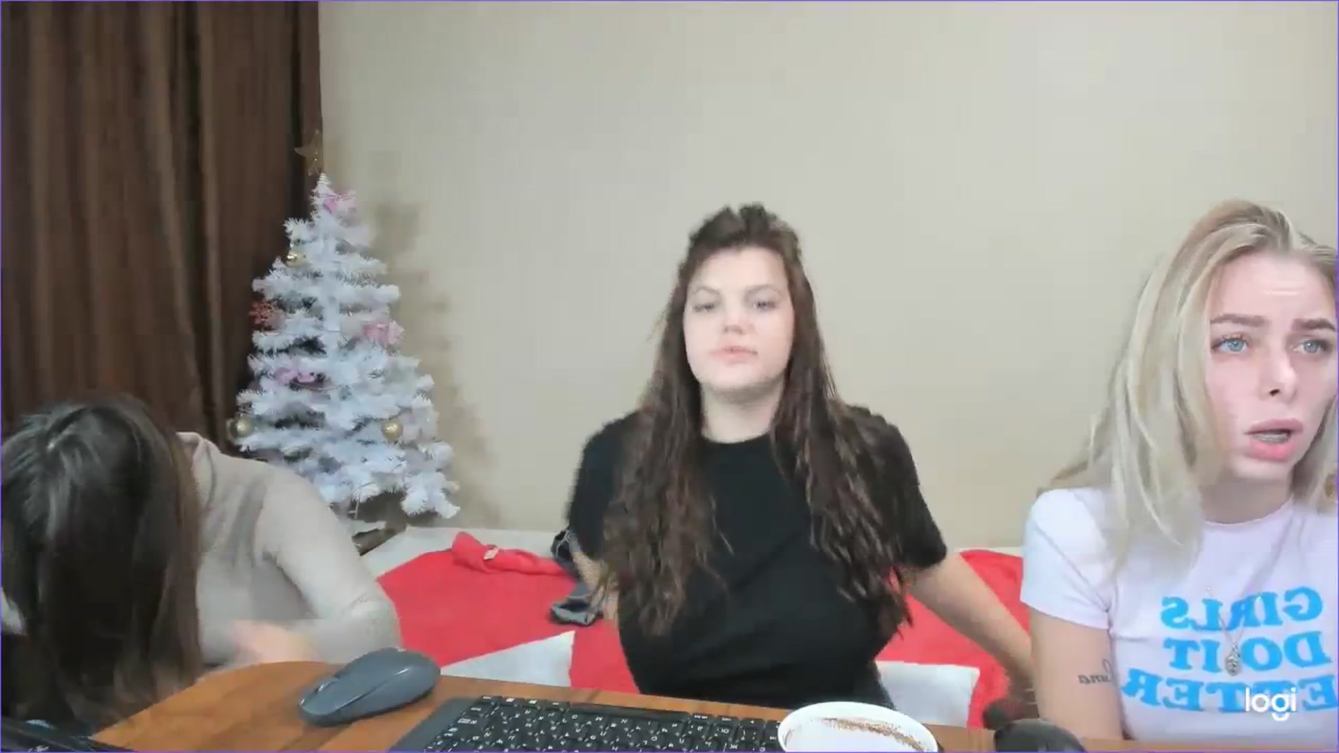 Gallery image thumbnail from StefaniNell's myfreecams stream on, 12/31/2023, 09:49 image 19 of 20