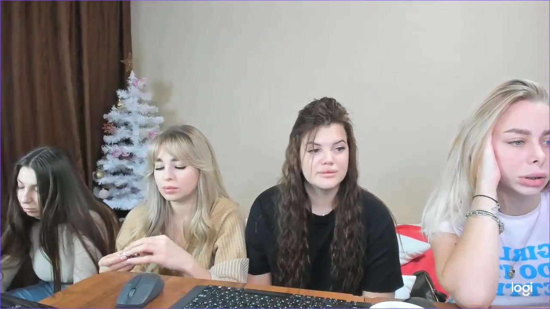 Gallery image thumbnail from StefaniNell's myfreecams stream on, 12/31/2023, 09:49 image 16 of 20