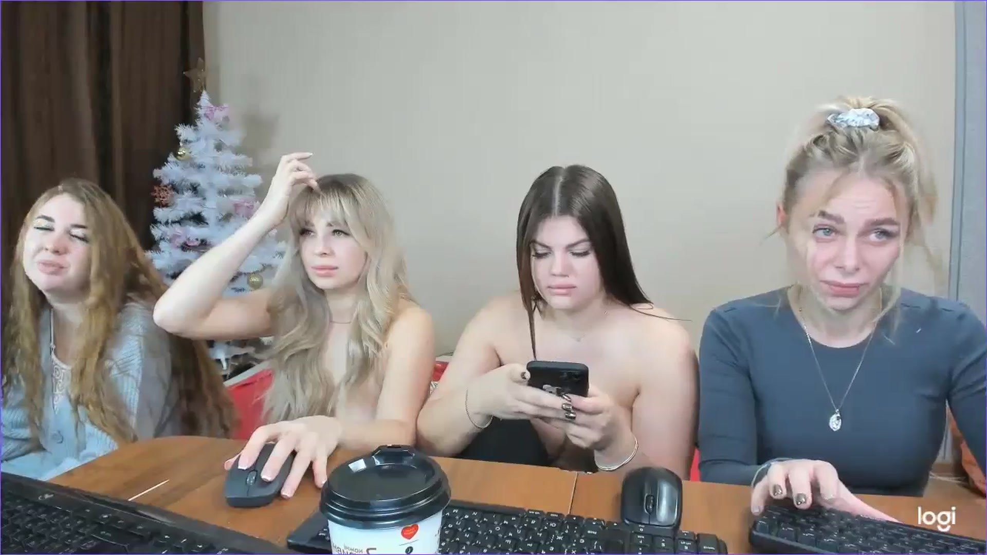 Gallery image thumbnail from StefaniNell's myfreecams stream on, 01/02/2024, 08:18 image 3 of 20