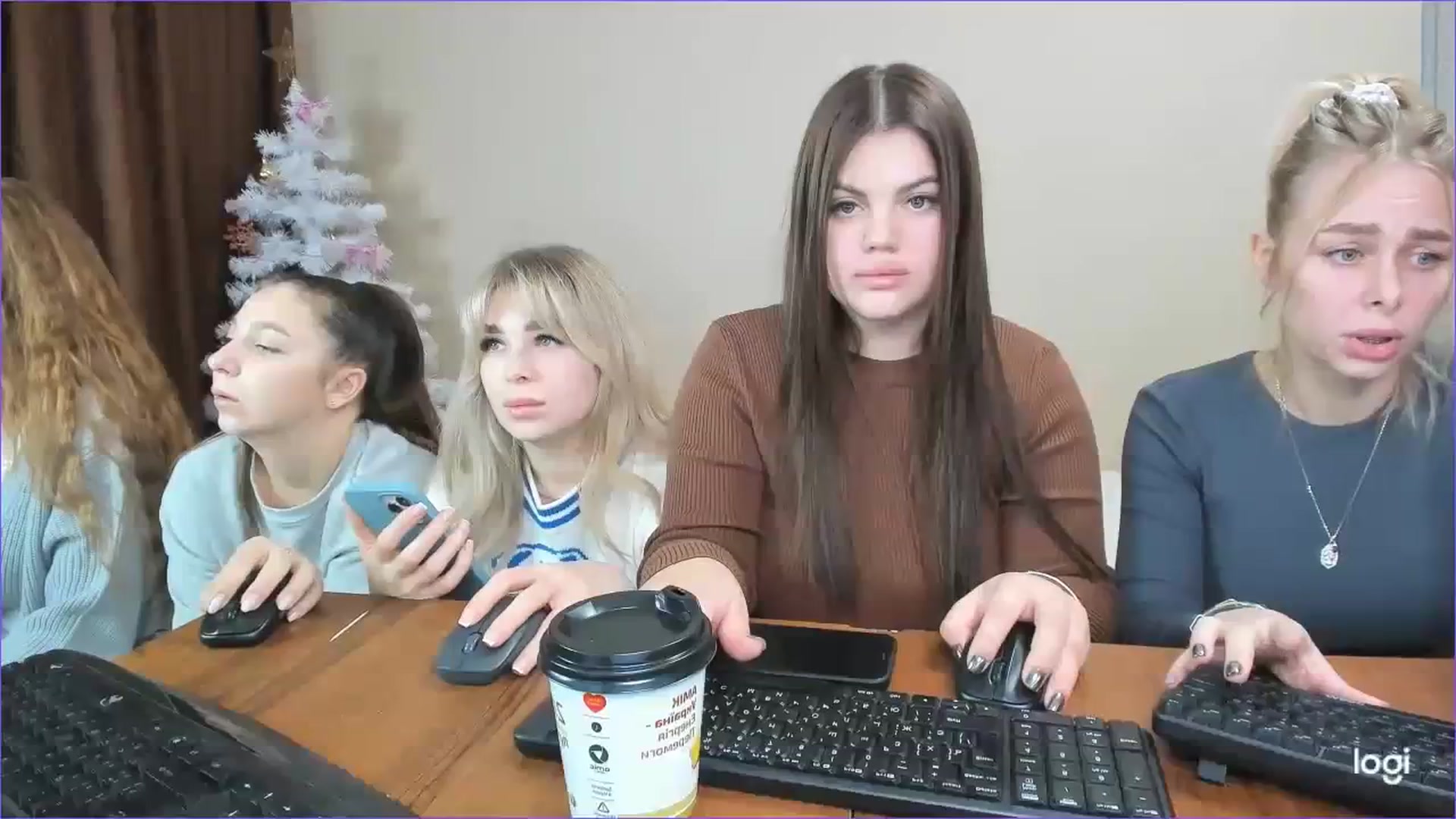 Gallery image thumbnail from StefaniNell's myfreecams stream on, 01/02/2024, 08:59 image 16 of 20