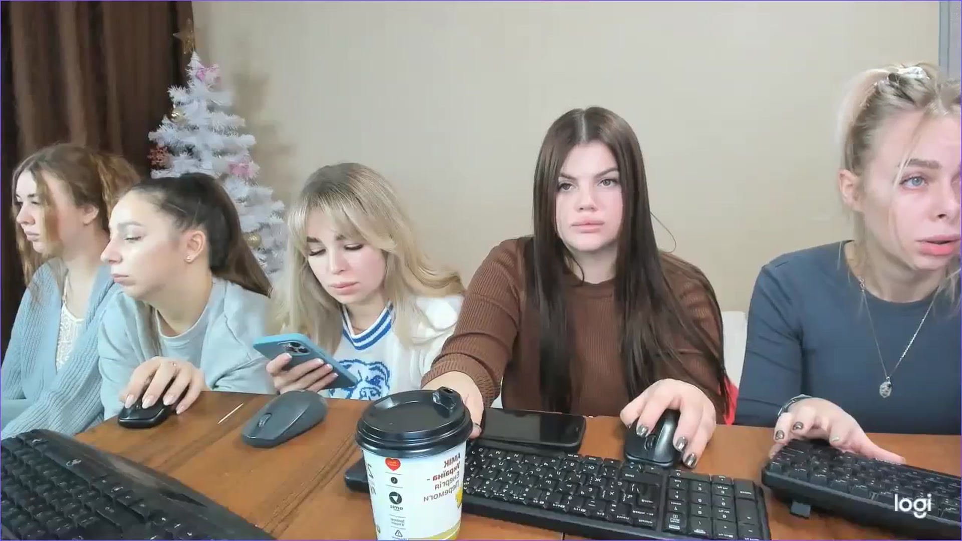 Gallery image thumbnail from StefaniNell's myfreecams stream on, 01/02/2024, 08:59 image 13 of 20