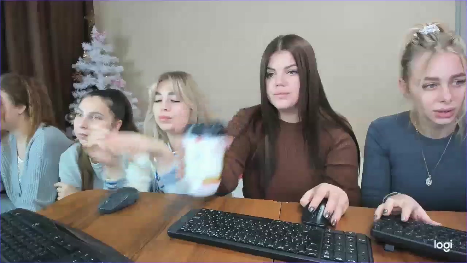 Gallery image thumbnail from StefaniNell's myfreecams stream on, 01/02/2024, 08:59 image 8 of 20