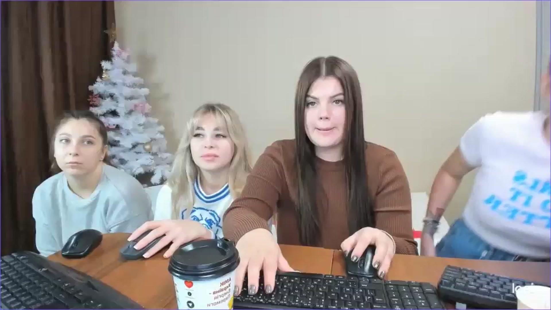 Gallery image thumbnail from StefaniNell's myfreecams stream on, 01/02/2024, 10:10 image 1 of 20