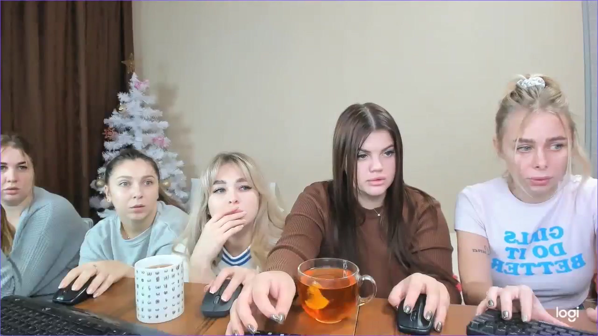 Gallery image thumbnail from StefaniNell's myfreecams stream on, 01/02/2024, 11:17 image 6 of 20