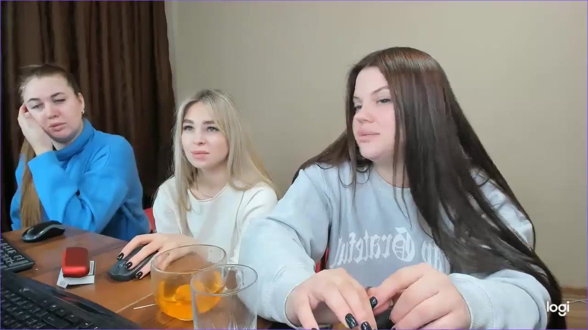 Gallery image thumbnail from StefaniNell's myfreecams stream on, 03/10/2024, 11:18 image 6 of 20