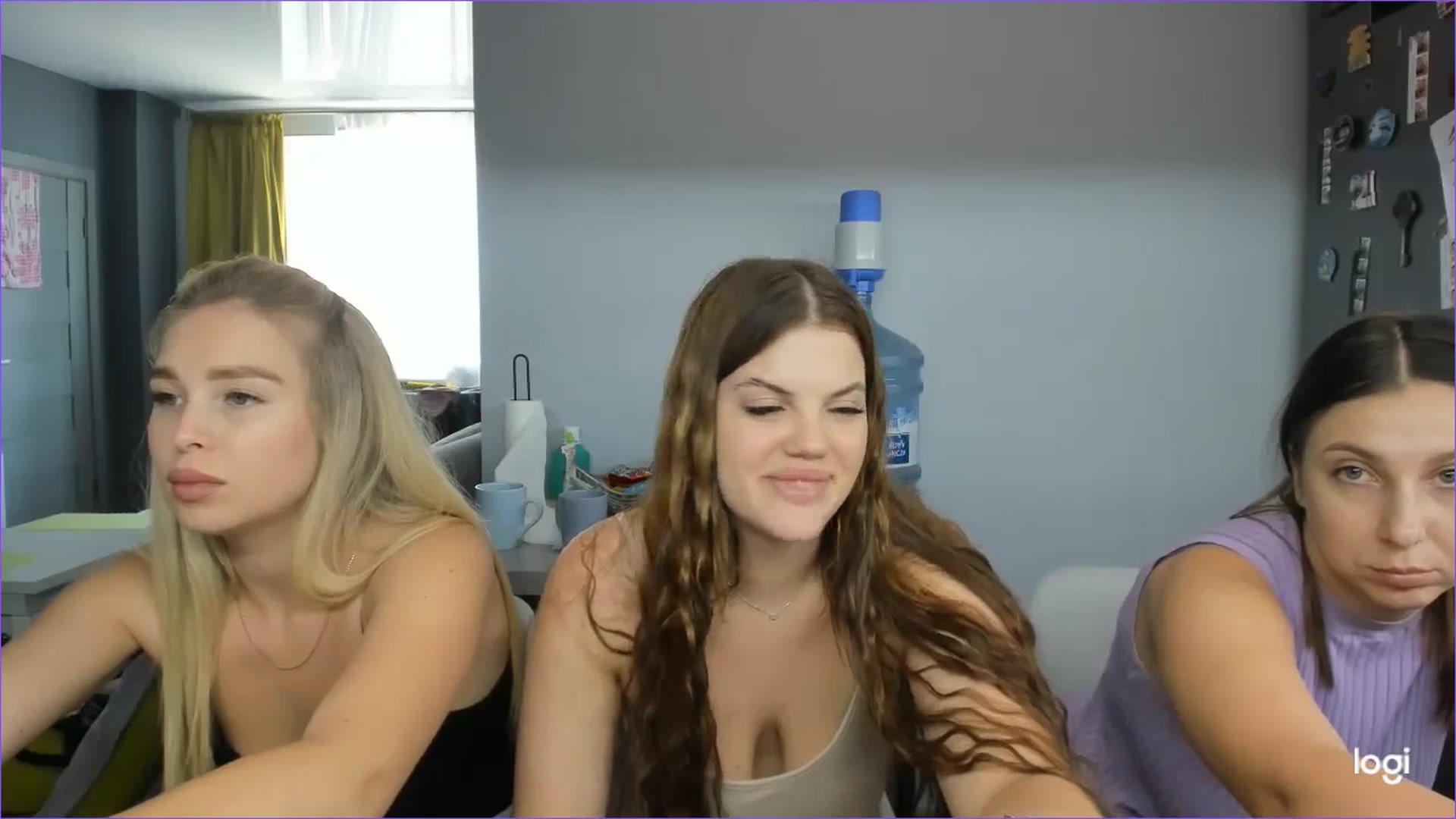 Gallery image thumbnail from StefaniNell's myfreecams stream on, 06/20/2024, 10:29 image 14 of 20