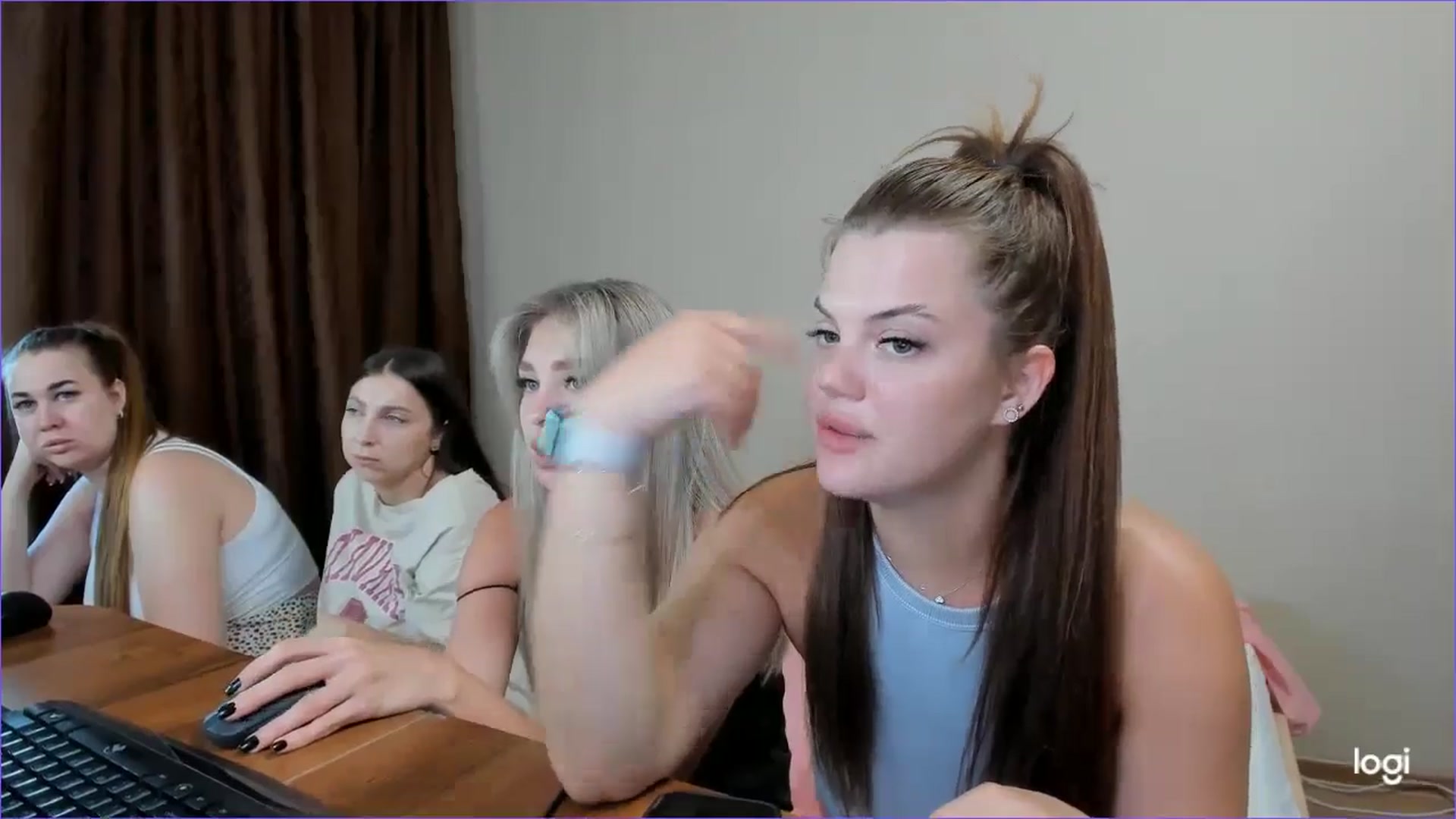 Gallery image thumbnail from StefaniNell's myfreecams stream on, 07/07/2024, 08:09 image 14 of 20