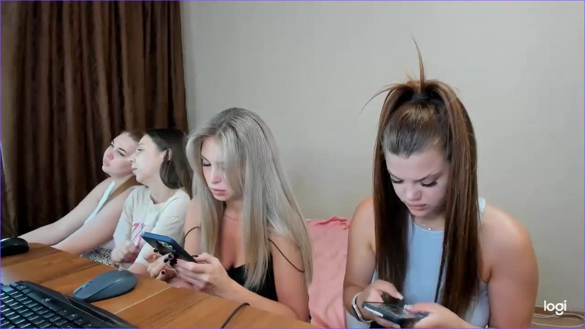 Gallery image thumbnail from StefaniNell's myfreecams stream on, 07/07/2024, 08:09 image 12 of 20