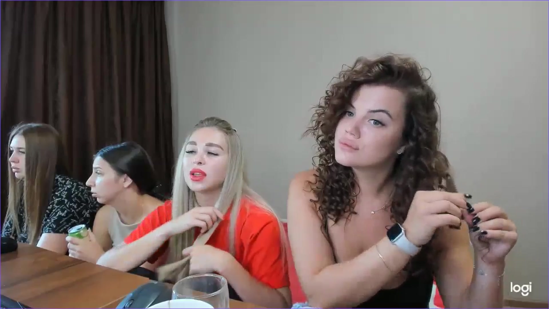 Gallery image thumbnail from StefaniNell's myfreecams stream on, 07/27/2024, 06:51 image 10 of 20