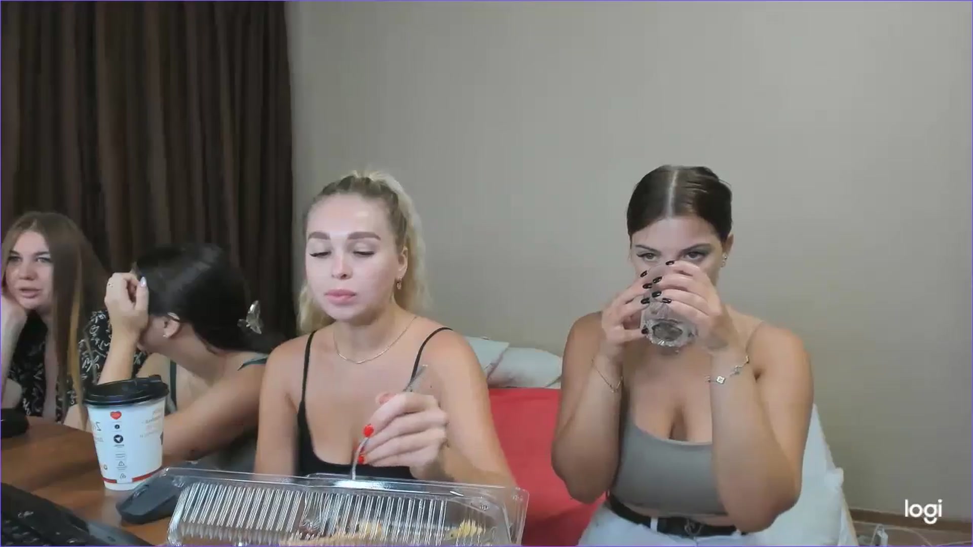 Gallery image thumbnail from StefaniNell's myfreecams stream on, 08/02/2024, 06:32 image 7 of 20