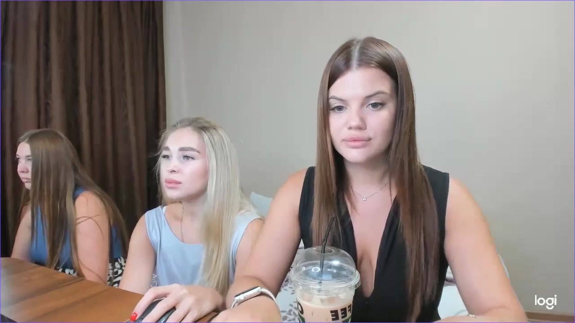 Gallery image thumbnail from StefaniNell's myfreecams stream on, 08/06/2024, 11:11 image 2 of 20