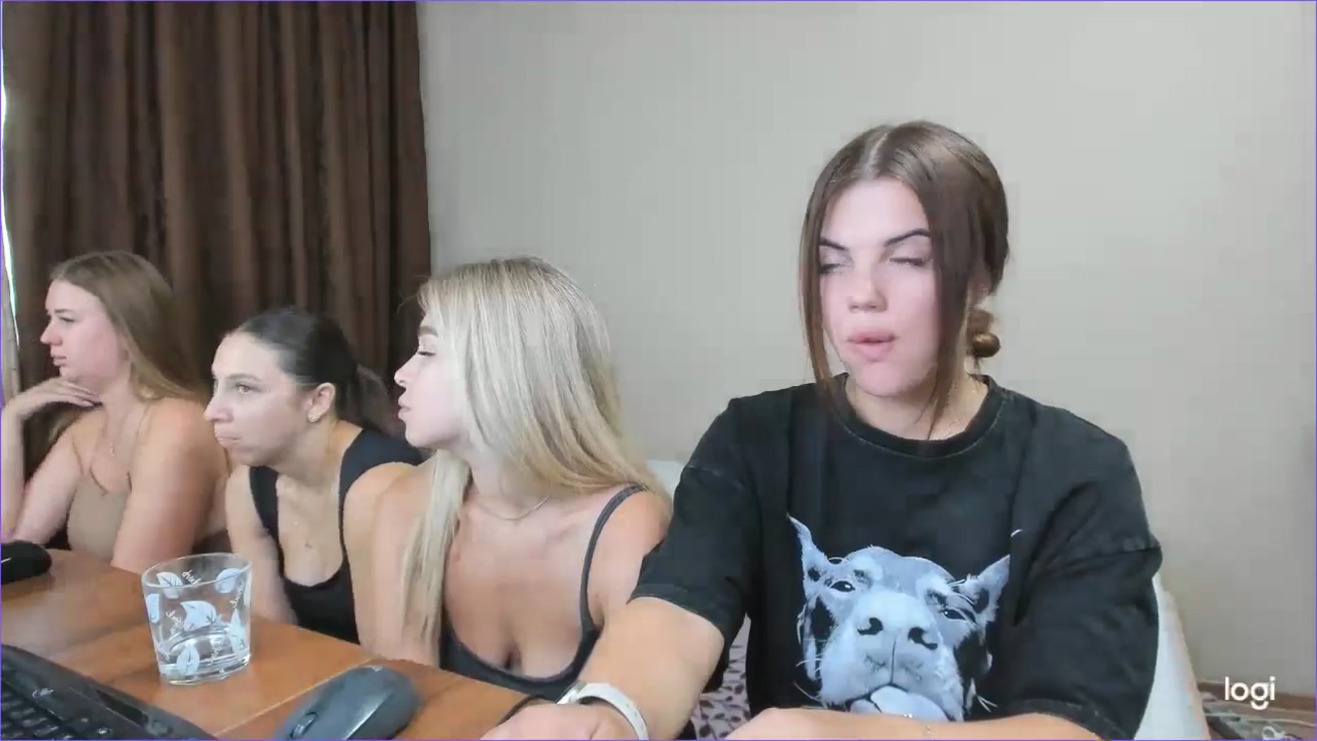 Gallery image thumbnail from StefaniNell's myfreecams stream on, 08/09/2024, 07:52 image 17 of 20