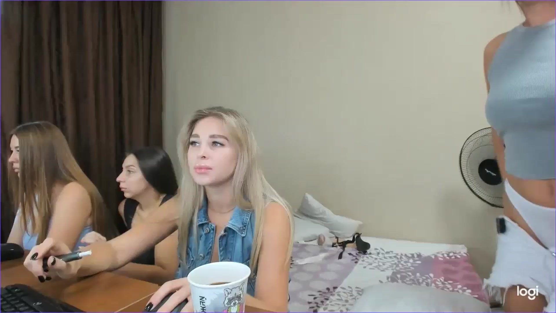 Gallery image thumbnail from StefaniNell's myfreecams stream on, 08/25/2024, 07:54 image 1 of 20