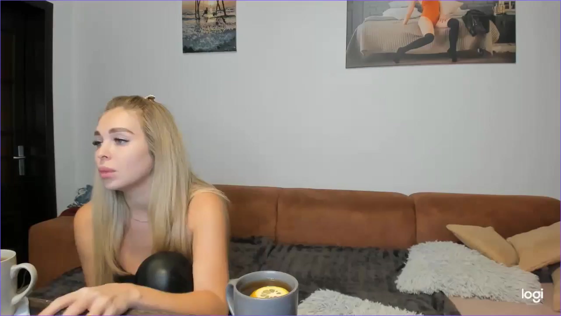 Gallery image thumbnail from StefaniNell's myfreecams stream on, 09/18/2024, 08:38 image 6 of 20