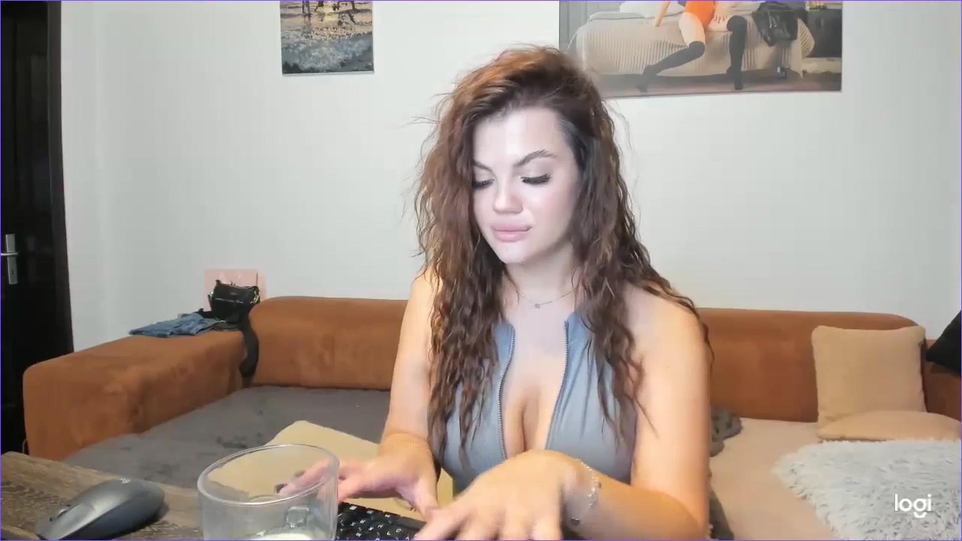 Gallery image thumbnail from StefaniNell's myfreecams stream on, 10/03/2024, 10:14 image 2 of 20